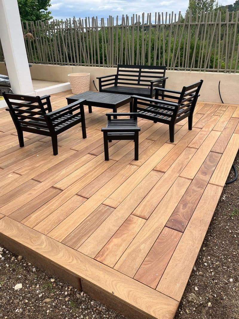 Terrasse bois réalisée à Callas
