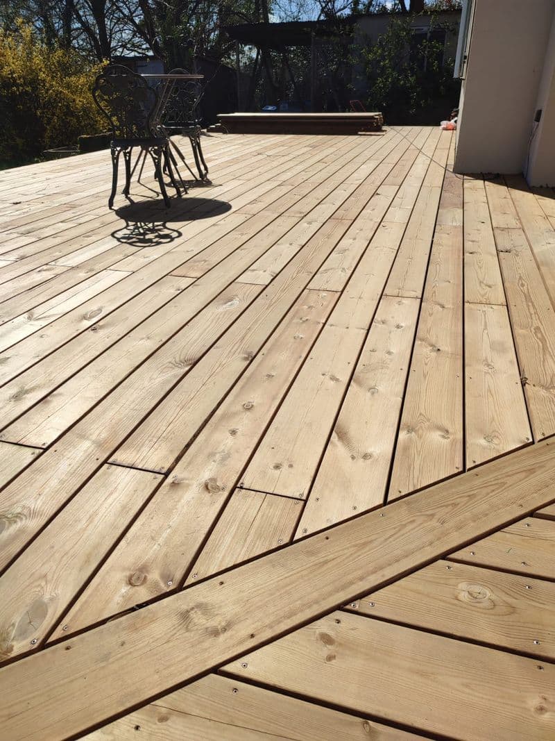 Terrasse bois réalisée à Marseille